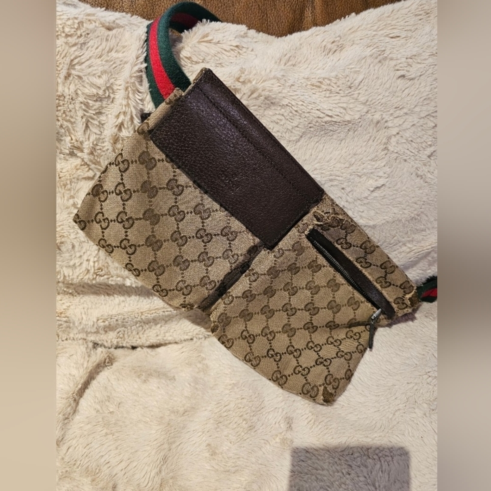 Vintage Gucci monogram bum bag